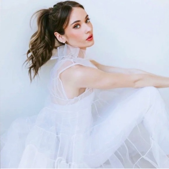 UNTAMED PETALS | Bridal pearl tulle gown | Untamed Petals pearl tulle gown - Picture 2 of 8